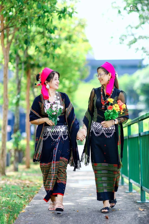 Thang Yo & Ko Tin
